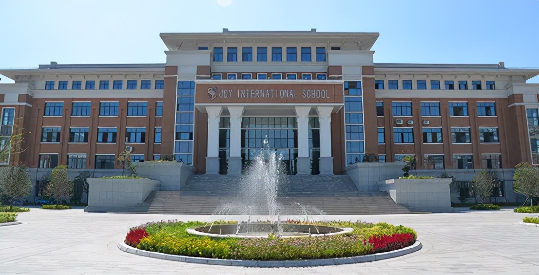 加拿大college留学优缺点,留学加拿大都有哪些优势呢