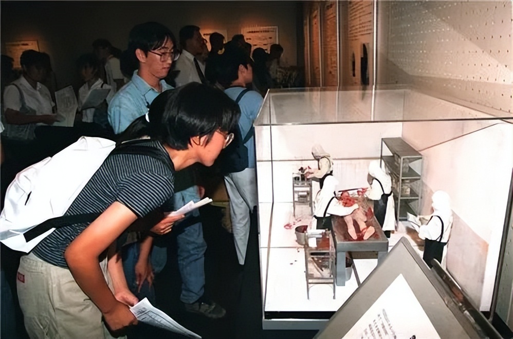 日本731部队的残忍，把孕妇解剖取出婴儿，只为做活体实验！