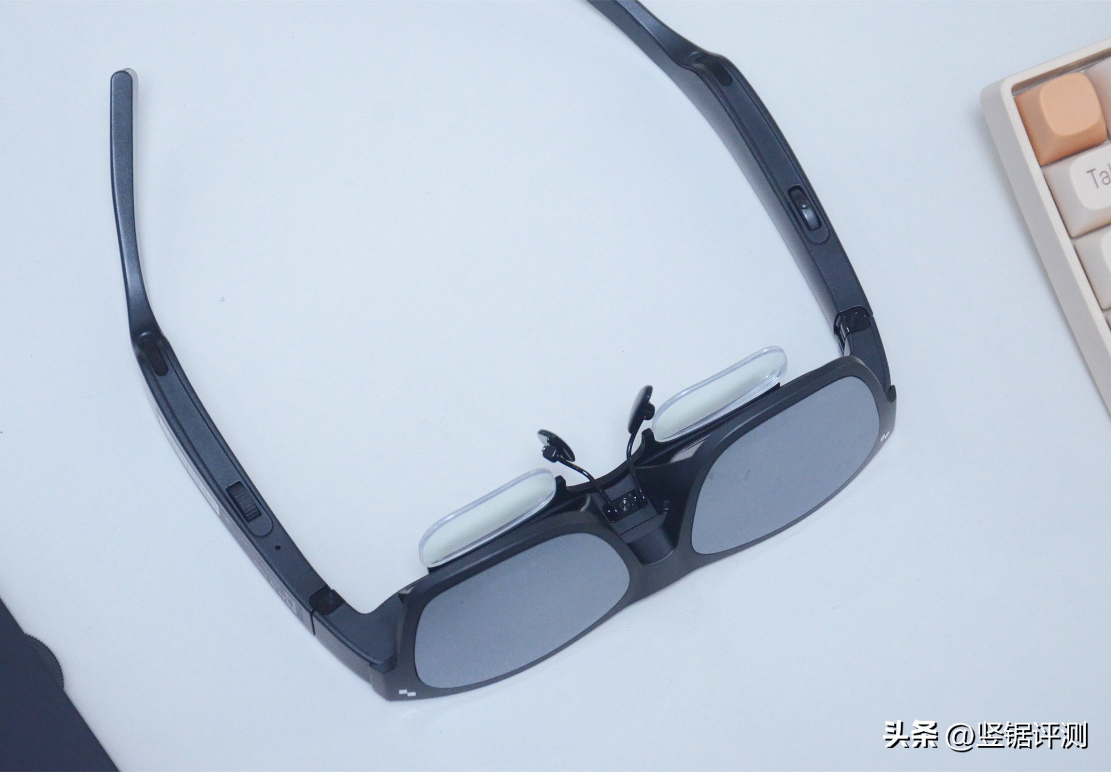 雷鸟air1sar眼镜,雷鸟智能眼镜air1s使用方法