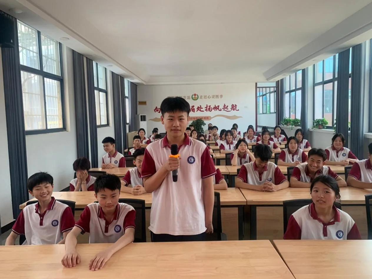 远离违法犯罪筑牢青春防线内容,筑牢青少年的“防毒墙”