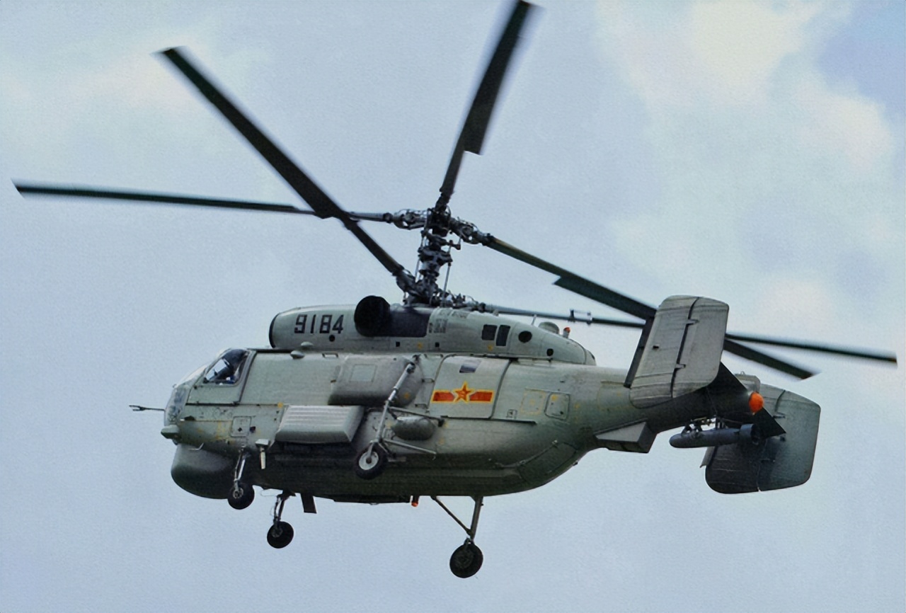 运-8配合舰机“猎杀潜艇”，解放军包抄台岛后路，对美划大片禁区