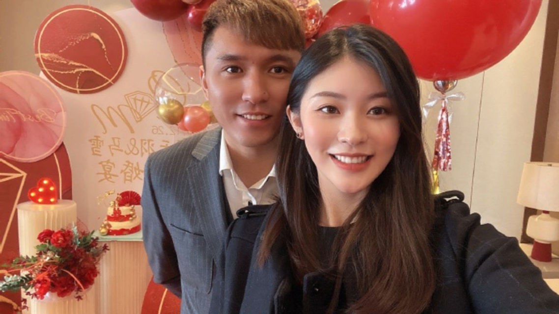 新瓜！又一中超球员被曝婚内出轨，女方颜值较高，聊天内容太露骨