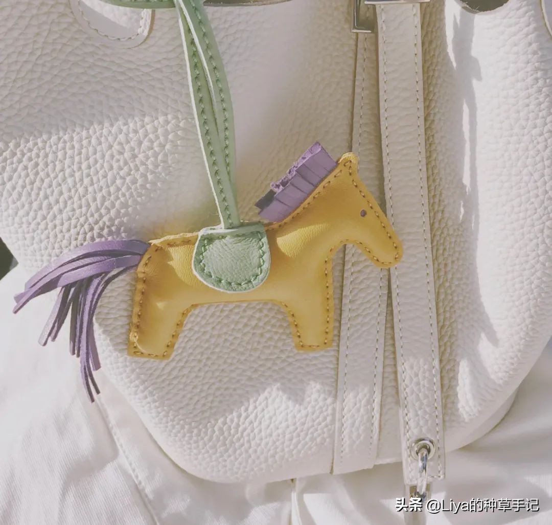 初春必买的5款包包简直美哭啦,平价旧包包改造成新包包