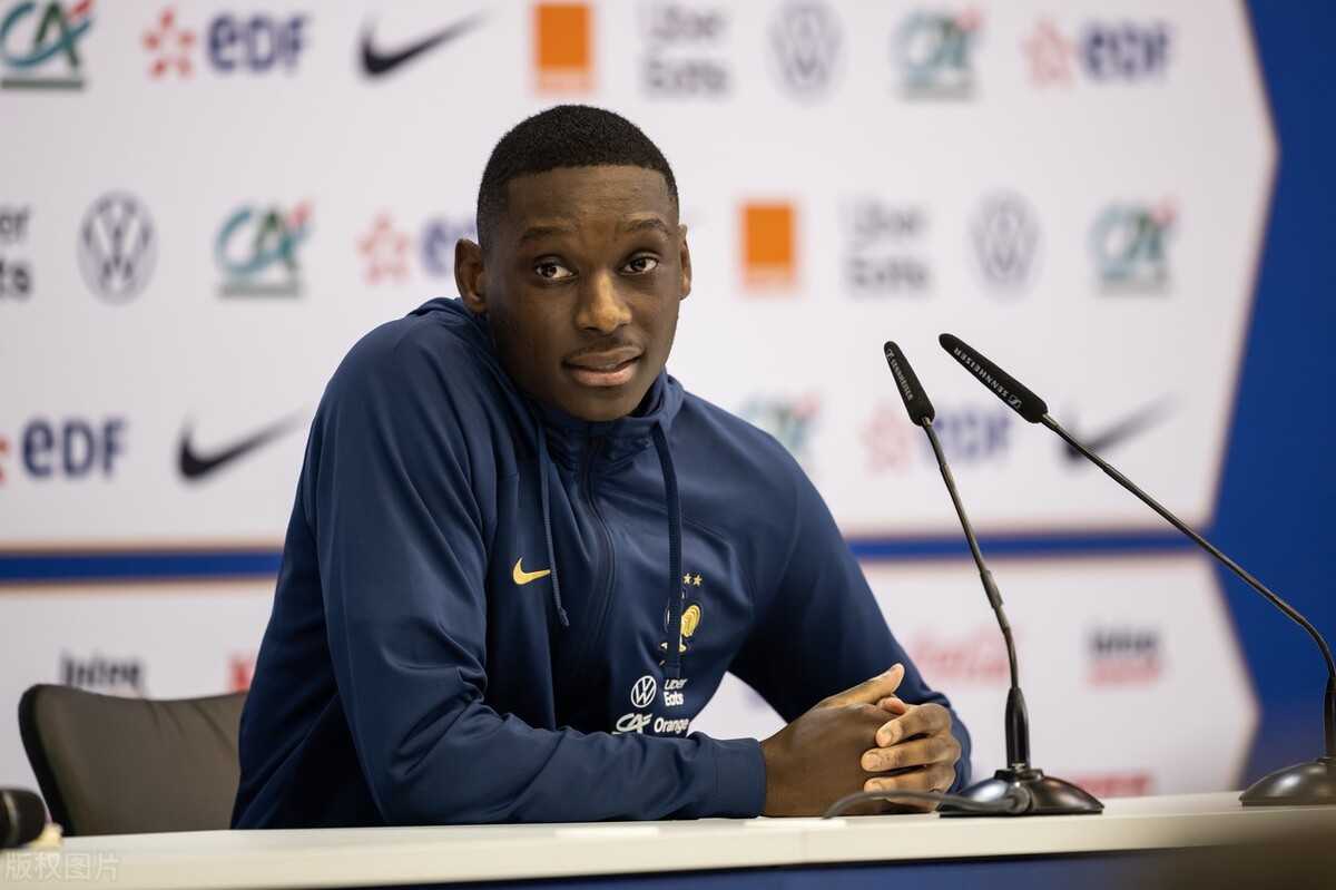 时隔八年梅西终圆梦,梅西夺得美洲杯眼含热泪