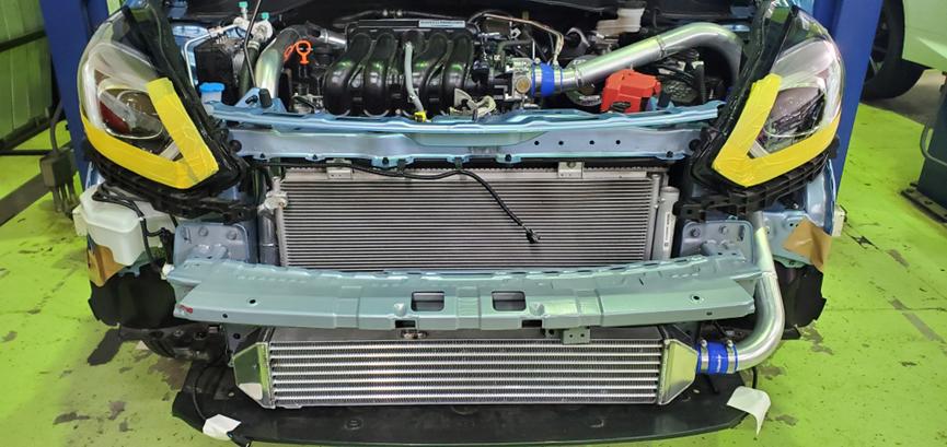 本田飞度最好的改装,国外本田三厢飞度改装