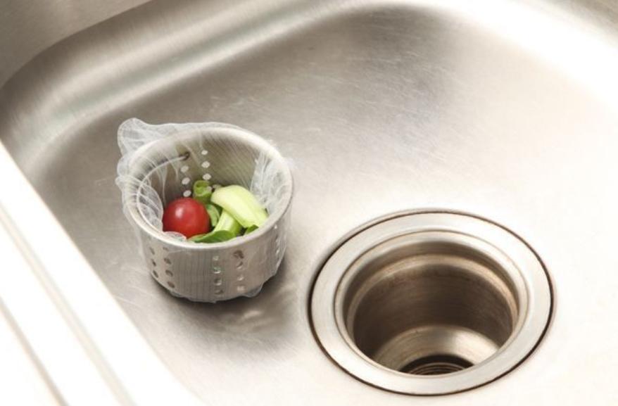 为什么不能将开水倒进厨房下水道,厨房焯过菜热水放哪好