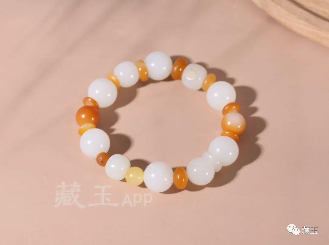 3000元能买什么样的和田玉手串,真正的新疆和田玉手串多少钱一串