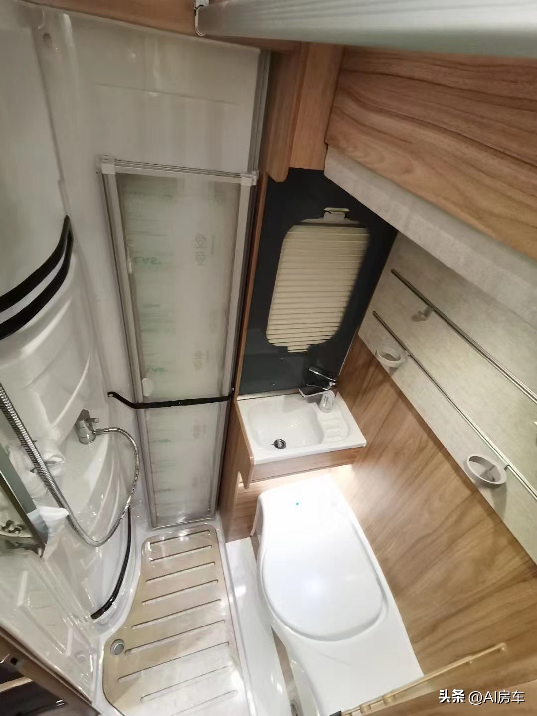 伟昊q12plus房车,伟昊房车400万