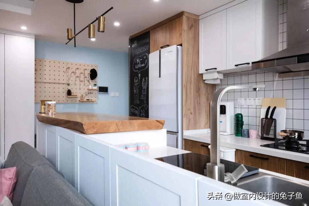 电表箱是凸出来的怎么选遮挡挂画,遮盖电表箱子的挂画