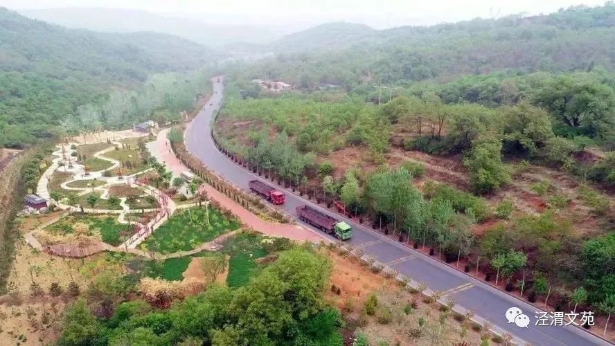 【春游小柴沟】/杨金海