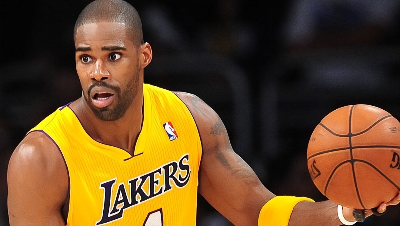 诺维茨基98年来达拉斯,诺维茨基10-11