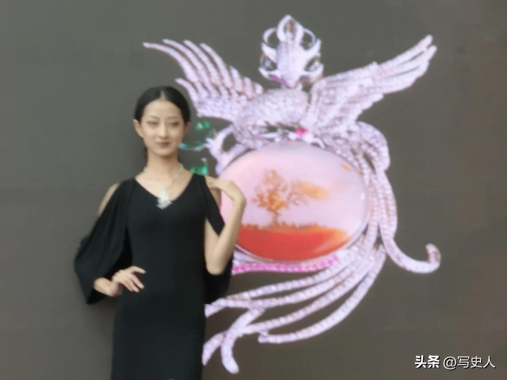 黄龙玉天然水草花纹造型,龙陵黄龙玉水草花原石图片