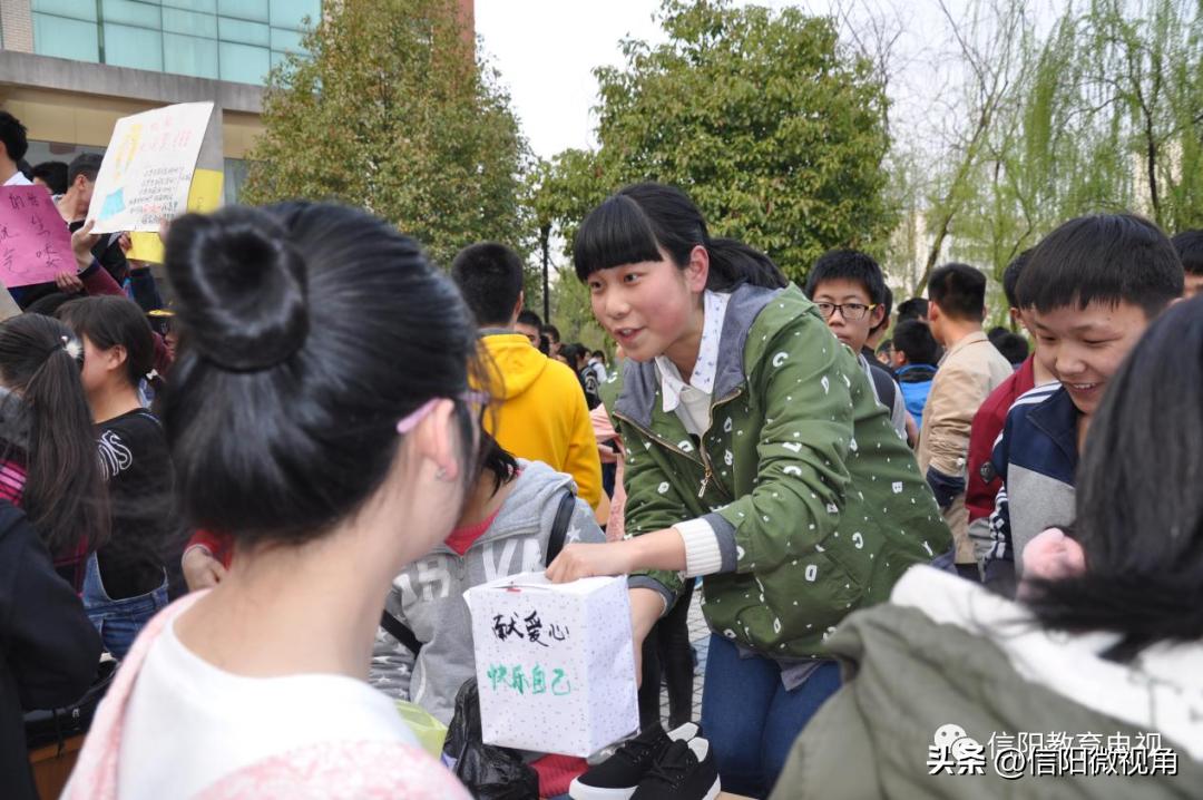 我的最美校园视频,我的最美校园作文