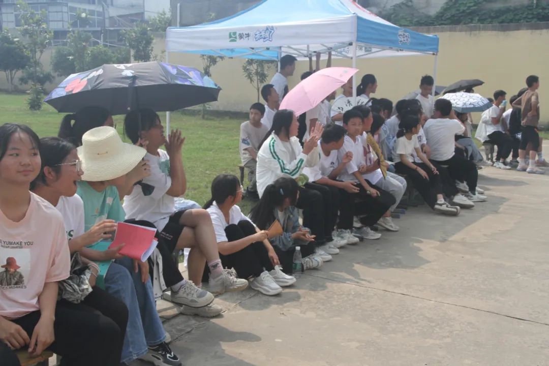 历山中学运动会,厉山镇中心小学秋季运动会开幕式