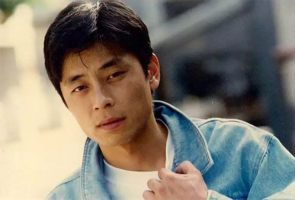 名和利，救不了华语乐坛！这10位顶流歌手的出走，细扒我一言难尽