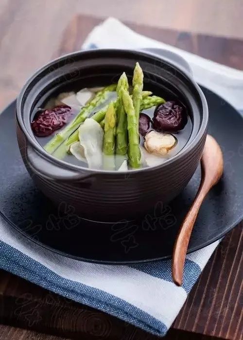 秋天适合吃润燥的青菜,秋吃三白