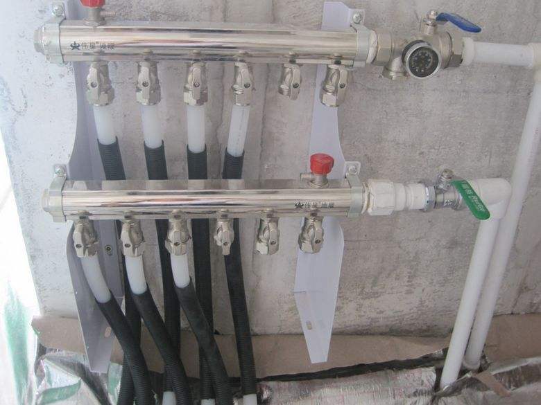 冬天地暖太干燥如何解决,地暖屋里太干燥加湿的方法