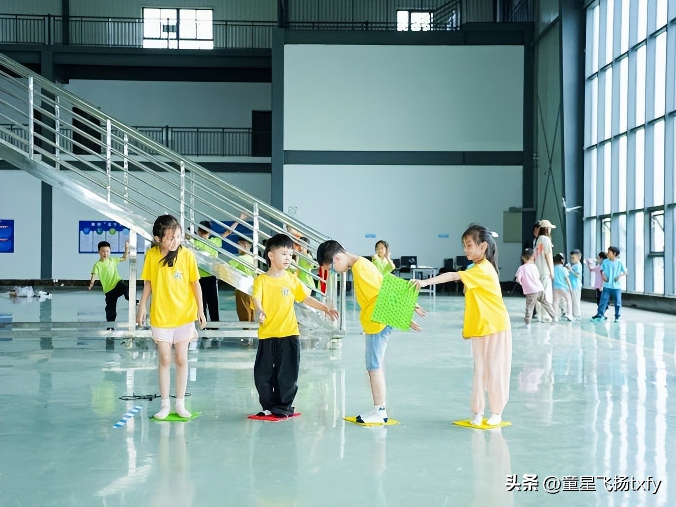 童星飞扬，让梦飞翔！开启一场妙趣横生的航空探索之旅
