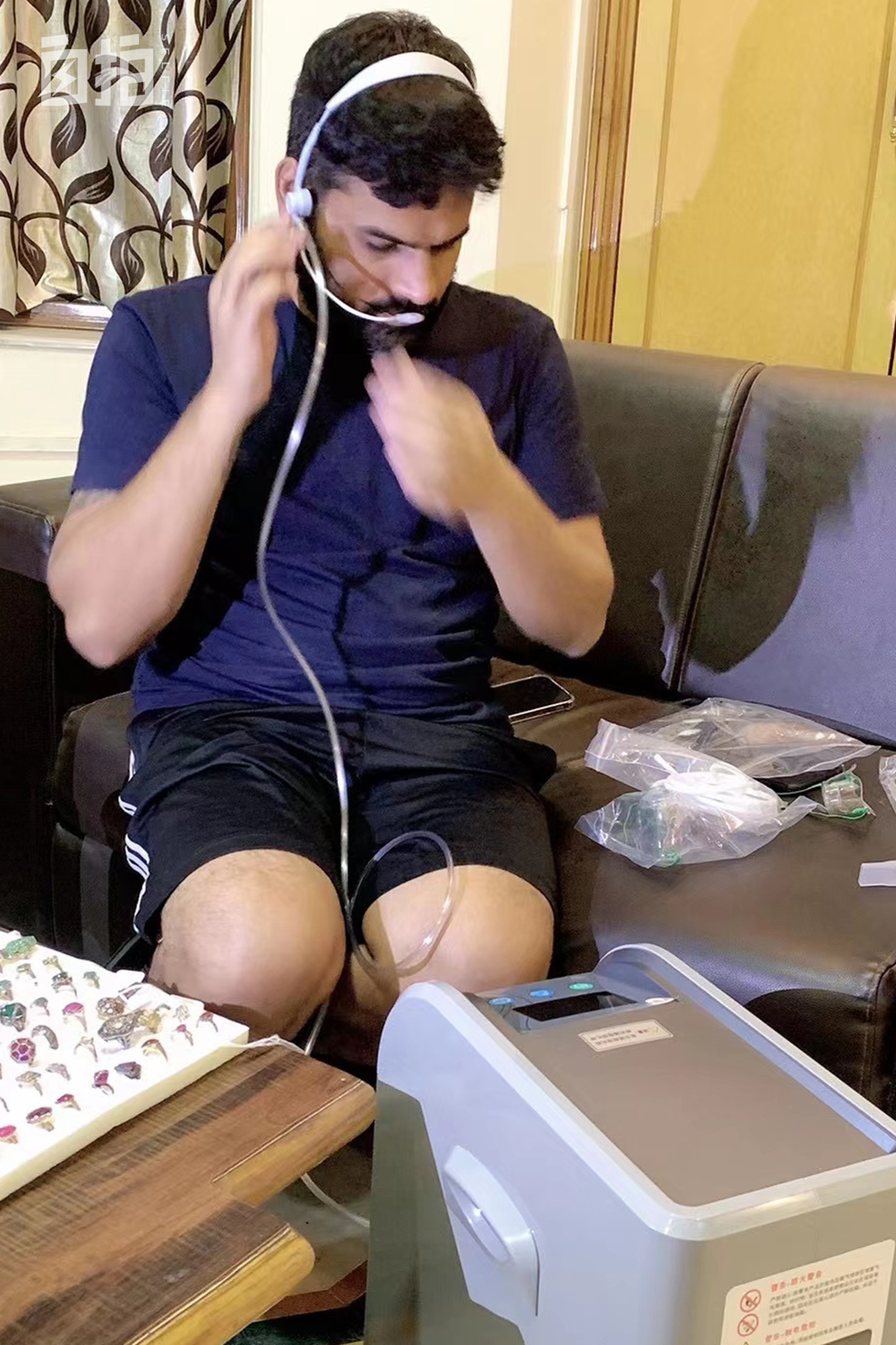 我，印度人，12岁被拉去结婚，16岁打工，靠会中文支撑起全家生活