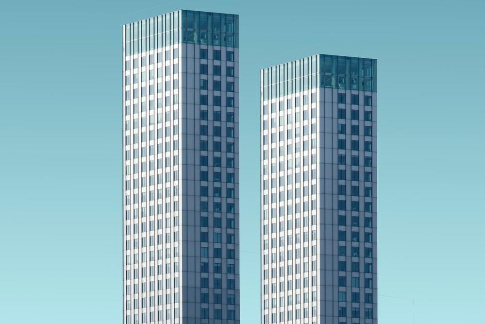 32岁女生转行做什么比较有前景,女生30了想转行转岗能做什么