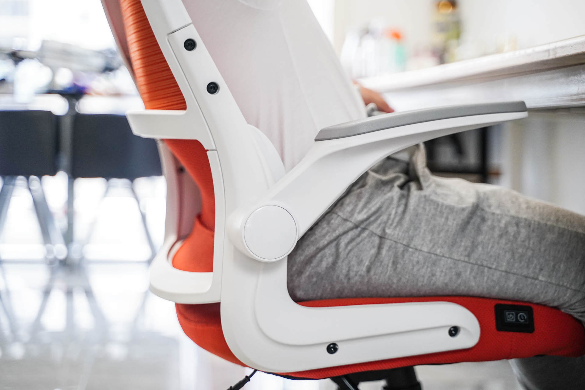 石墨烯碳纤维座椅加热,石墨烯座椅加热