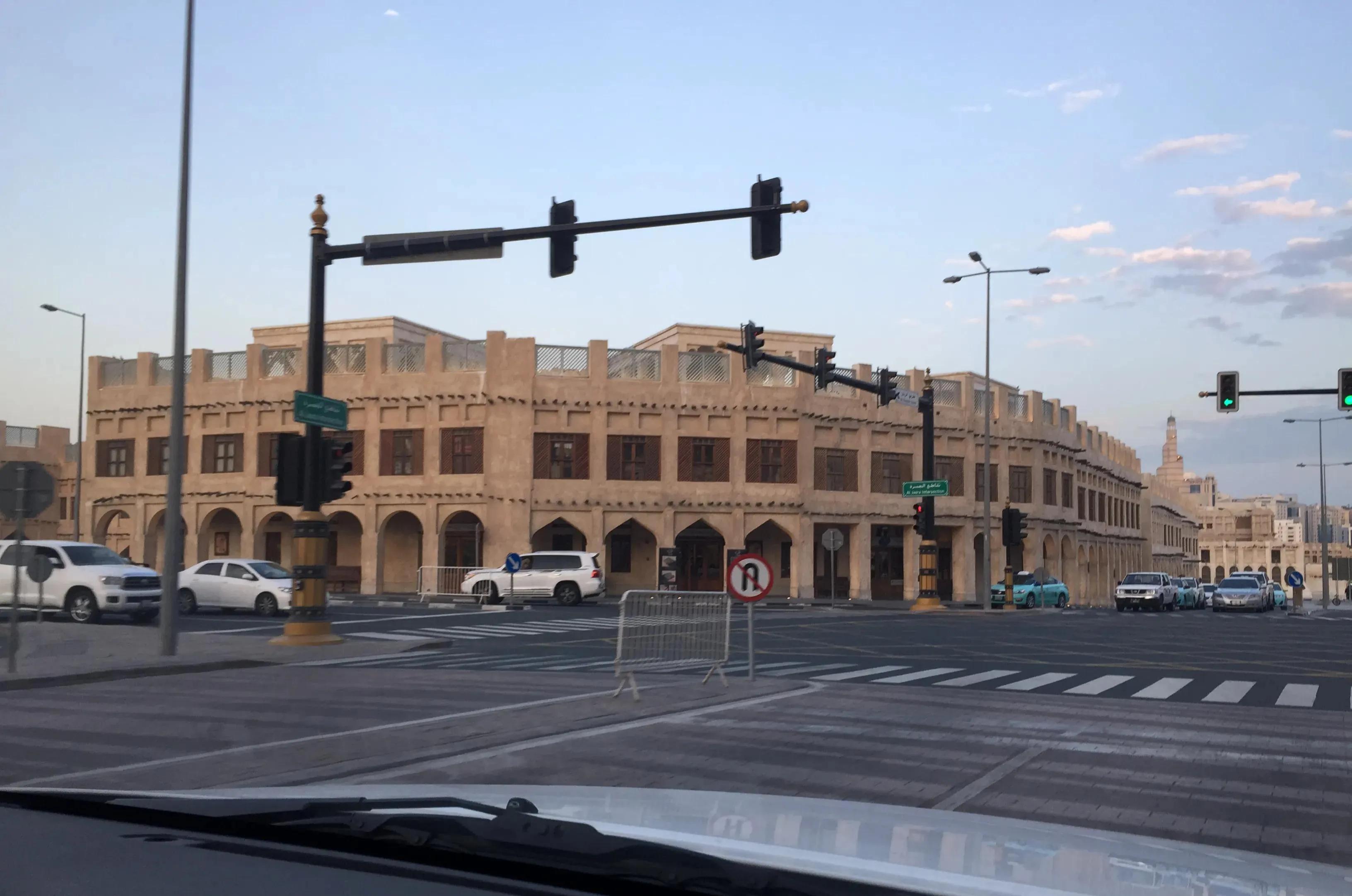 卡塔尔富得流油,卡塔尔流油