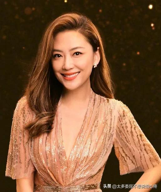 娱乐圈哪些改名换姓的女明星,娱乐圈中改名的20位女明星