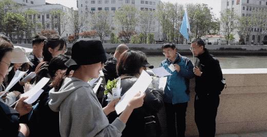 令人难忘的老师800字初中作文,难忘的语文老师