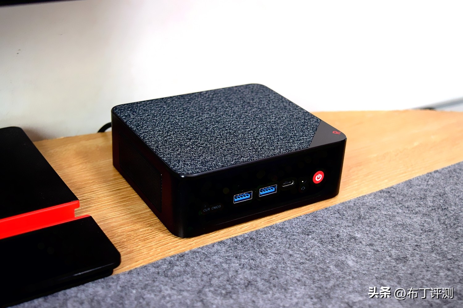 零刻迷你主机ser5max,零刻ser5max准系统开箱