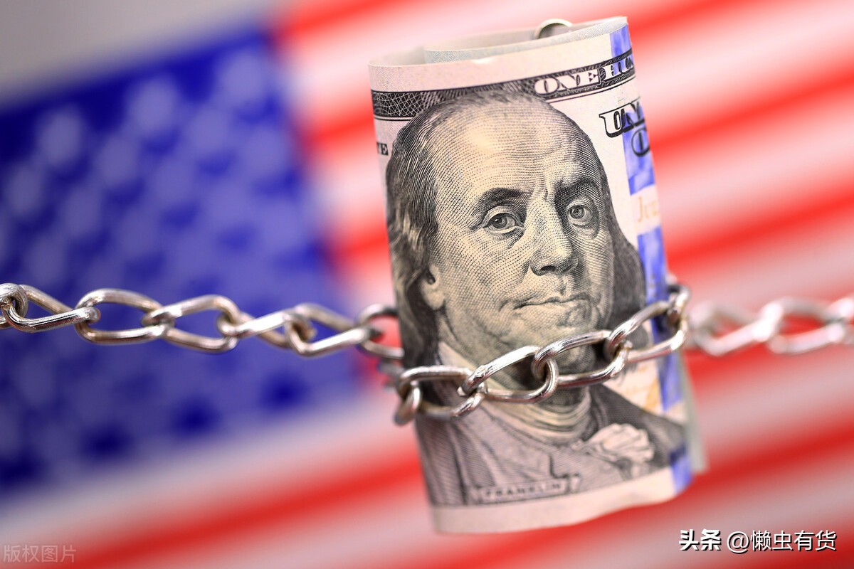 再打下去或将无人！乌克兰开战后人口少了1100万，还欠下一屁股债