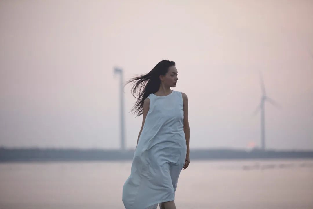 一个人走向成功的素材,一个人走向成功的话