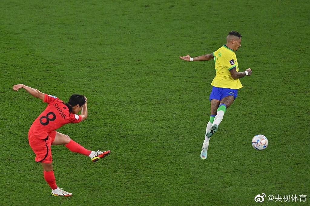 韩国1-4输巴西止步16强，金玟哉赛后承认差距：巴西是世界排名第一的球队，我们必须承认是实力不足导致失利