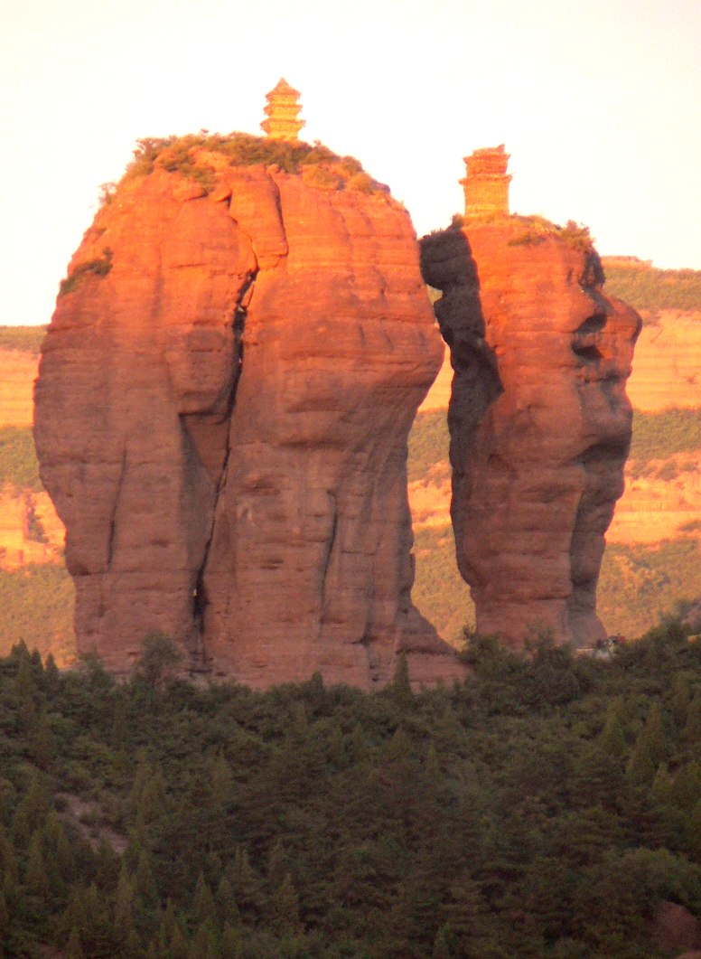 承德双塔山猴子,承德双塔山未解之谜完整版