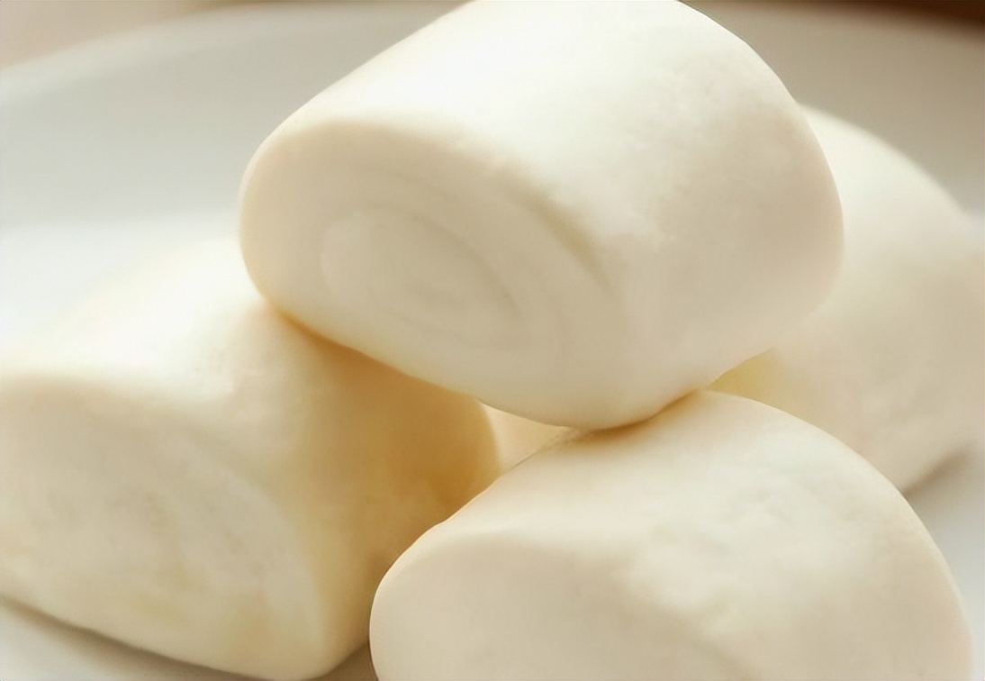 馒头放在冰箱里会产生黄曲霉素吗,冷冻三天的馒头会致癌吗