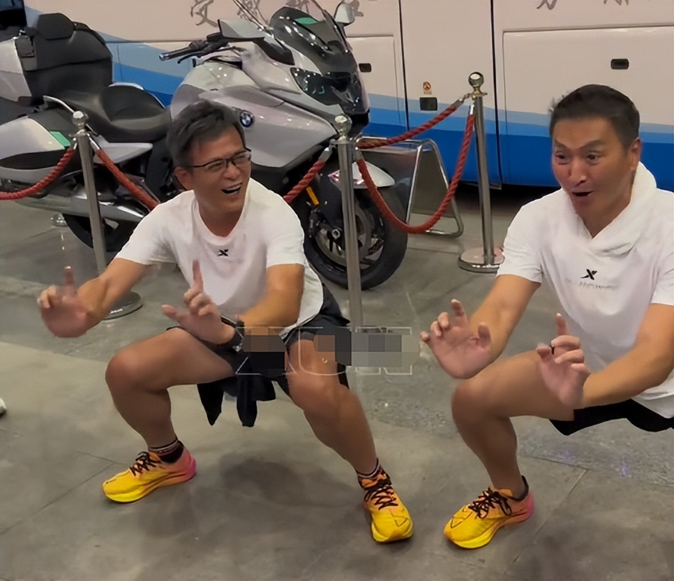 何家劲和黄日华踢球,何家劲焦恩俊黄日华吕良伟