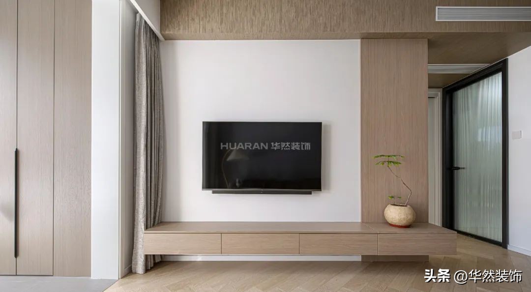 客厅一点也不高级,简单大气上档次的客厅电视背景墙