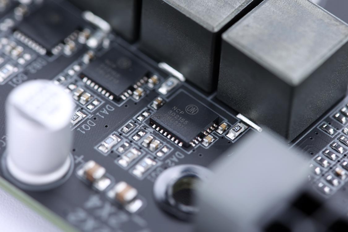 技嘉b760m-d入门主板能选择吗,b760小雕d4带不带wifi