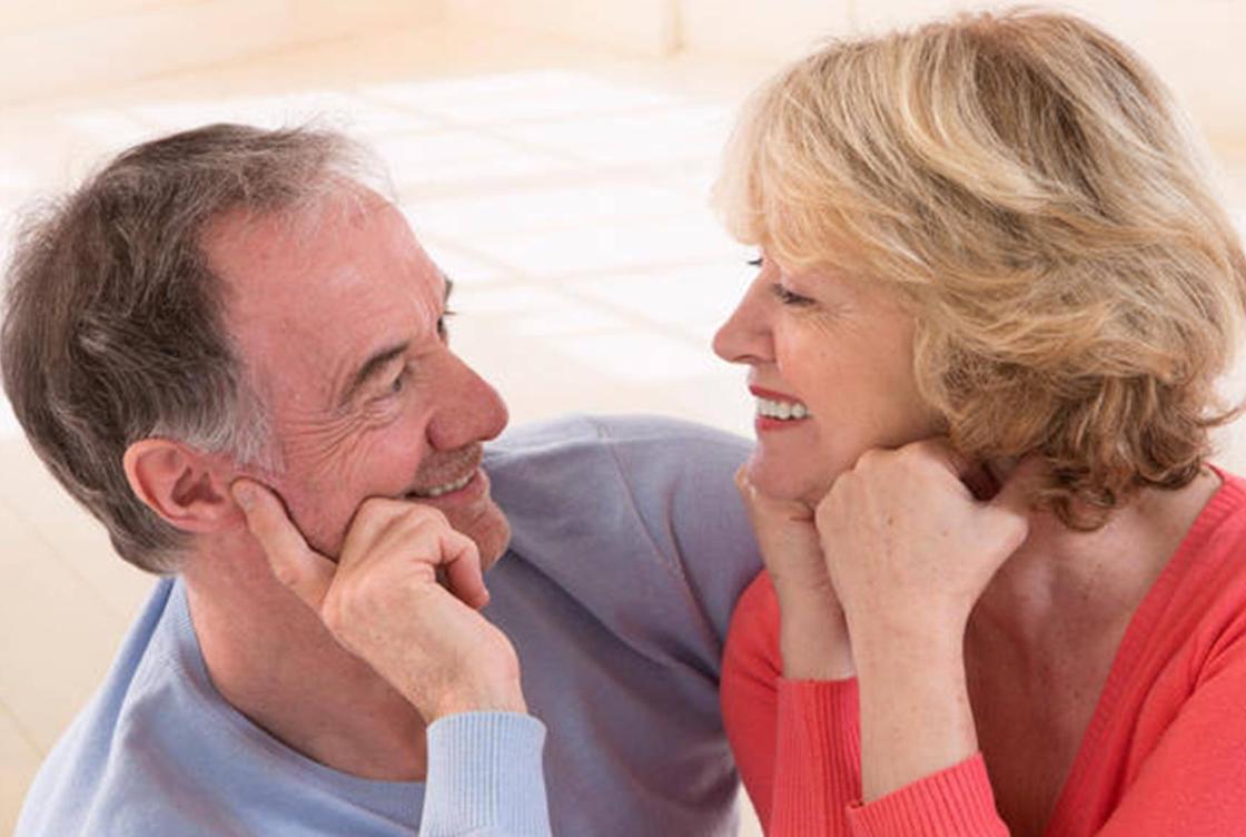 中年女性的需求，真的比男性更强烈?绝经后还能过“夫妻生活”吗