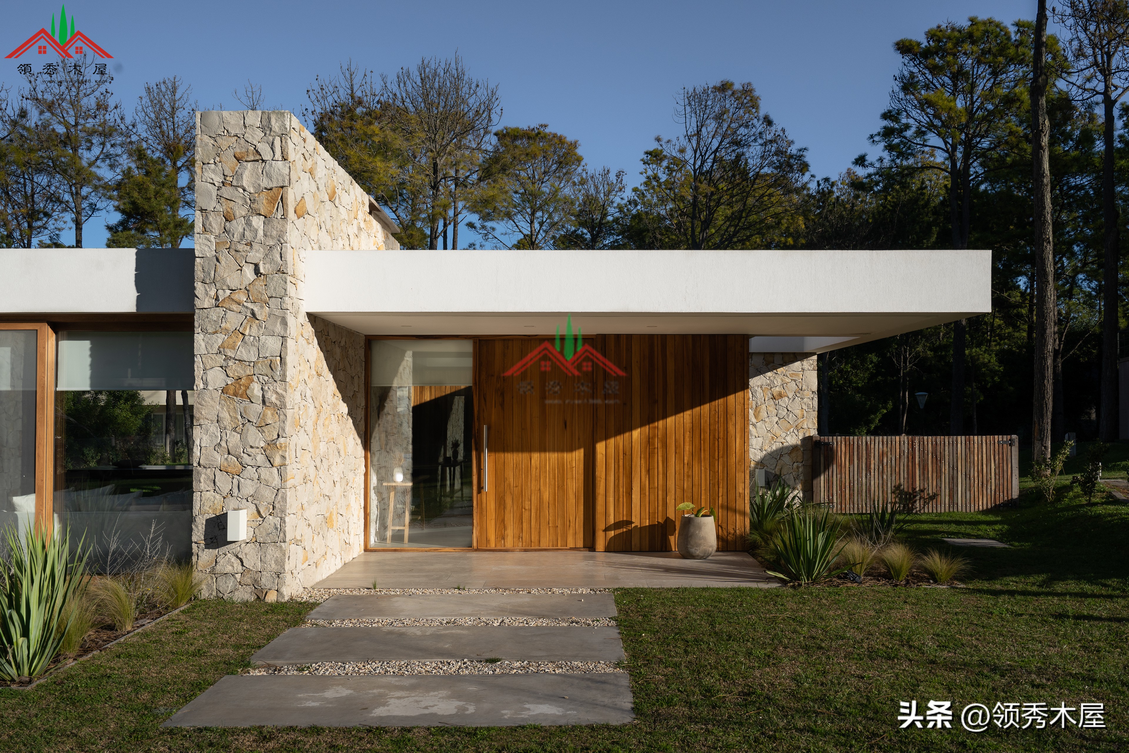 看完这个用木头装修的房子我肠子都悔青了农村的房子后悔装修早了