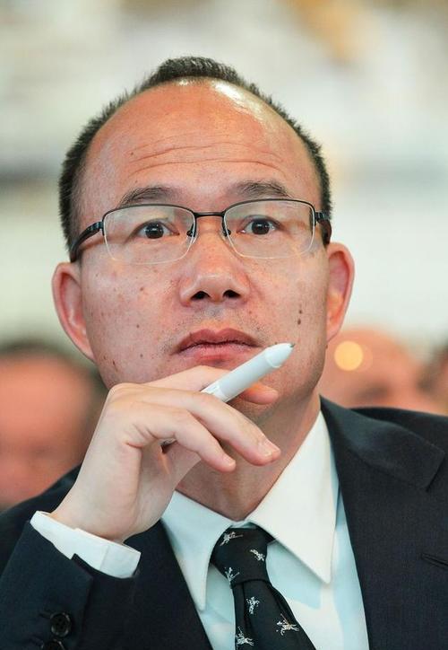 上海富豪郭广昌：花45亿买“酒”，4个月豪赚60亿，今身价8064亿