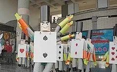 现在流行宽肩,韩国流行宽肩