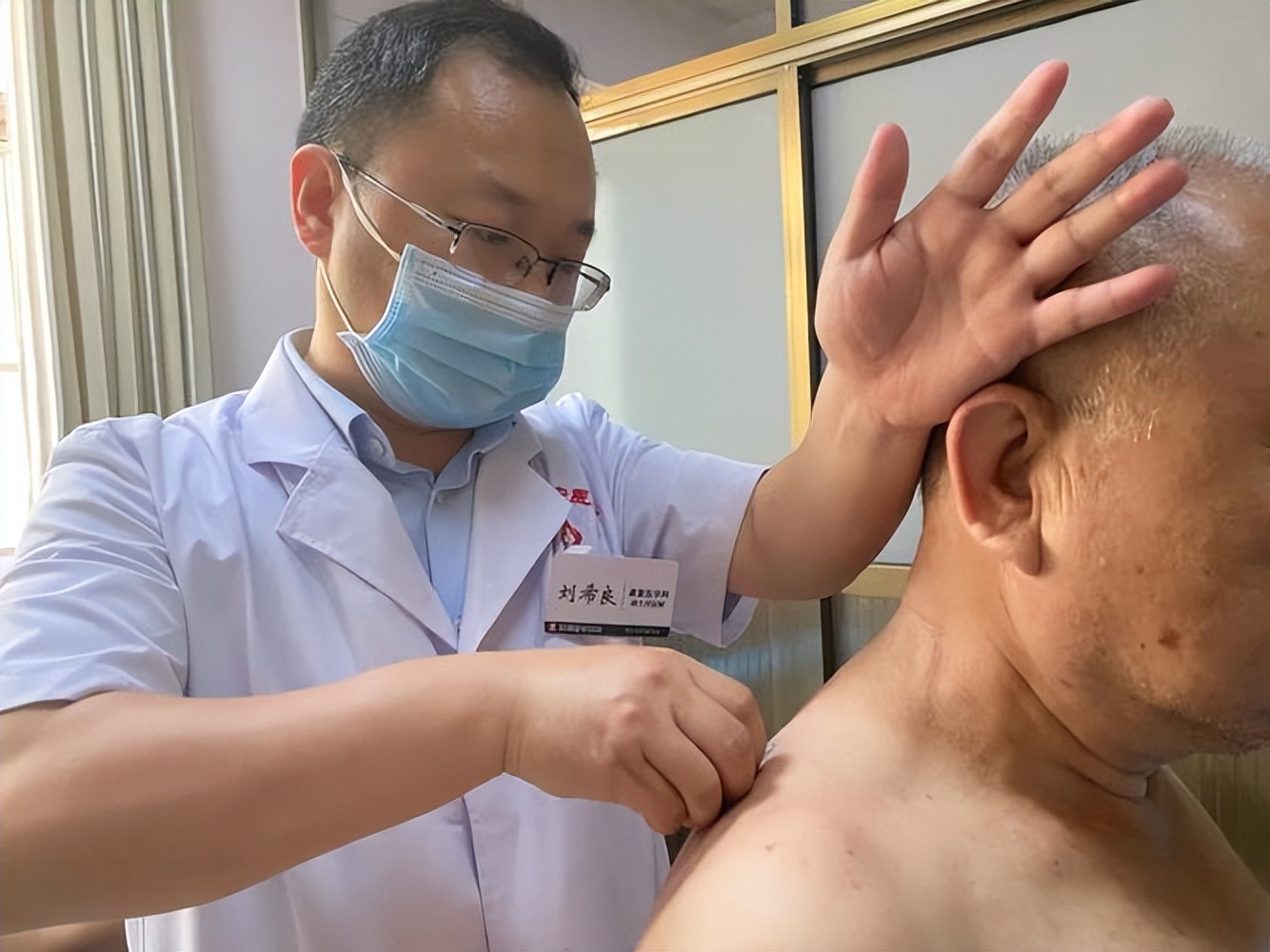 中医针灸治疗颈椎病原理,颈椎病针刀按摩针灸哪种方法好