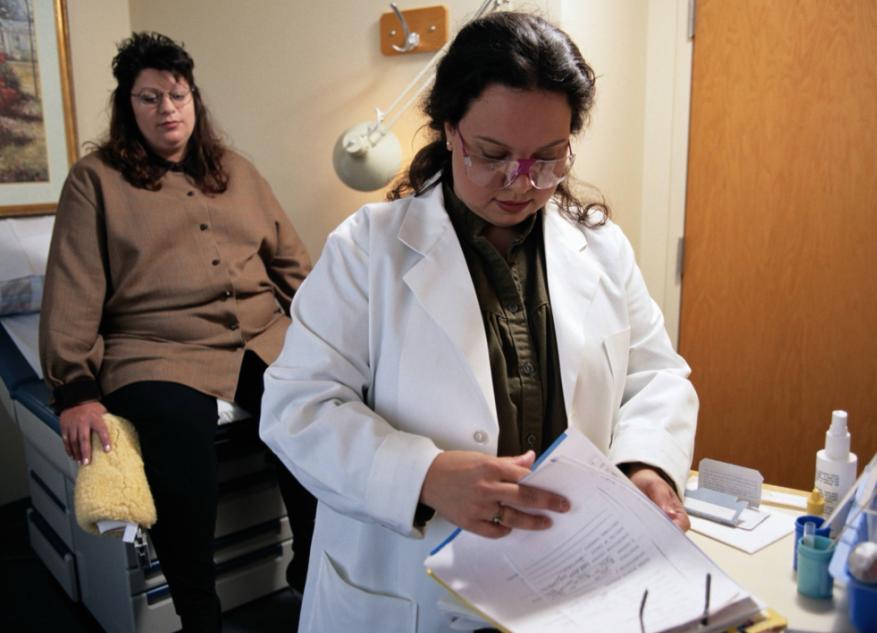 “裤子脱了腿张开”，医院里一个比一个尴尬的体检，你做过几个