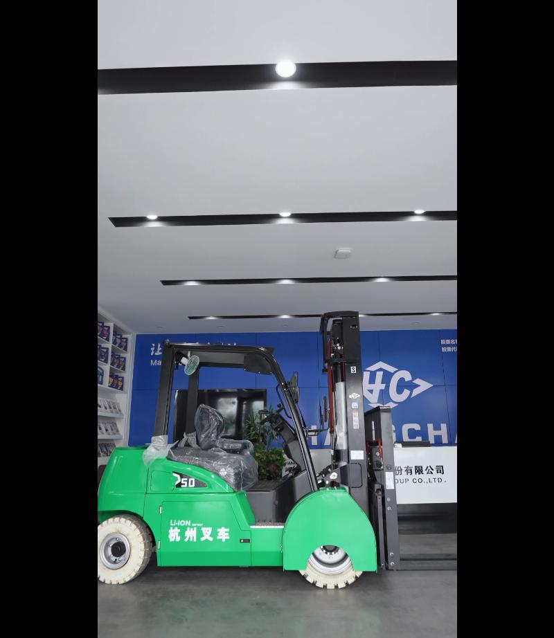 合肥电动叉车厂家推荐杭叉5吨锂新能源电叉车环保节能型