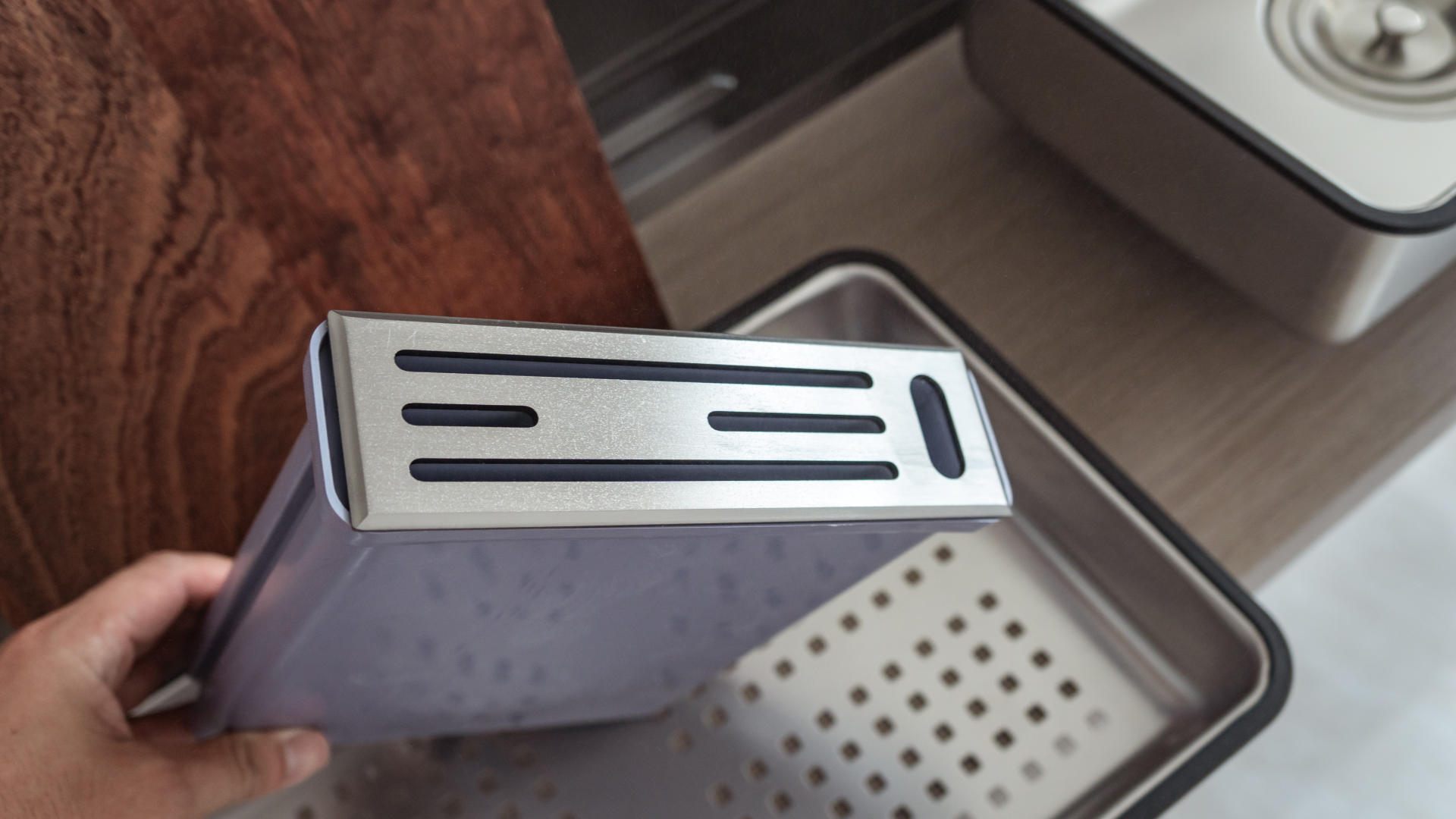 纳米水槽和不锈钢水槽哪个好,多功能大单槽水槽推荐