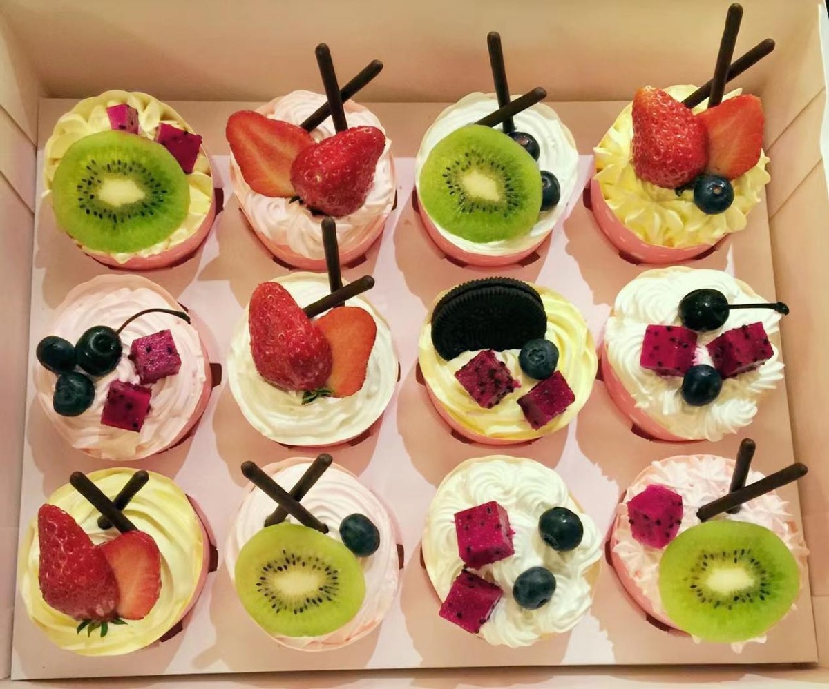 年轻人精打细算过日子，爆改出租屋上热搜，京东唯品会比着买