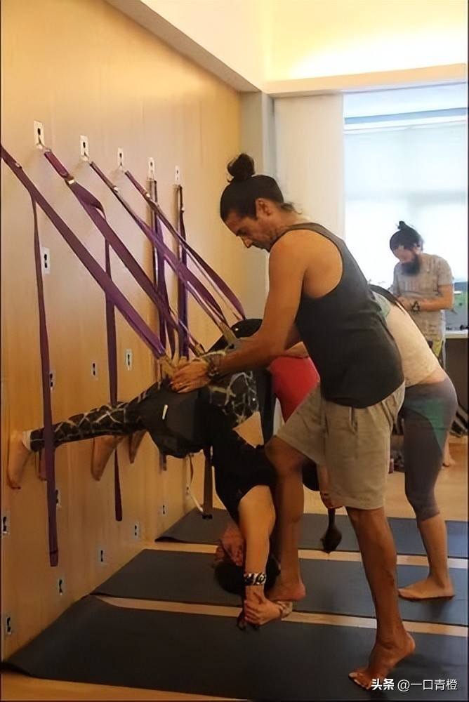 四川女子上门喂猫,女子兼职喂猫遇骚扰