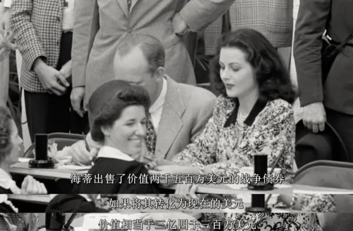 她是好莱坞第一位*星艳**，3.5亿卖出一个吻，却发明WiFi震惊世界