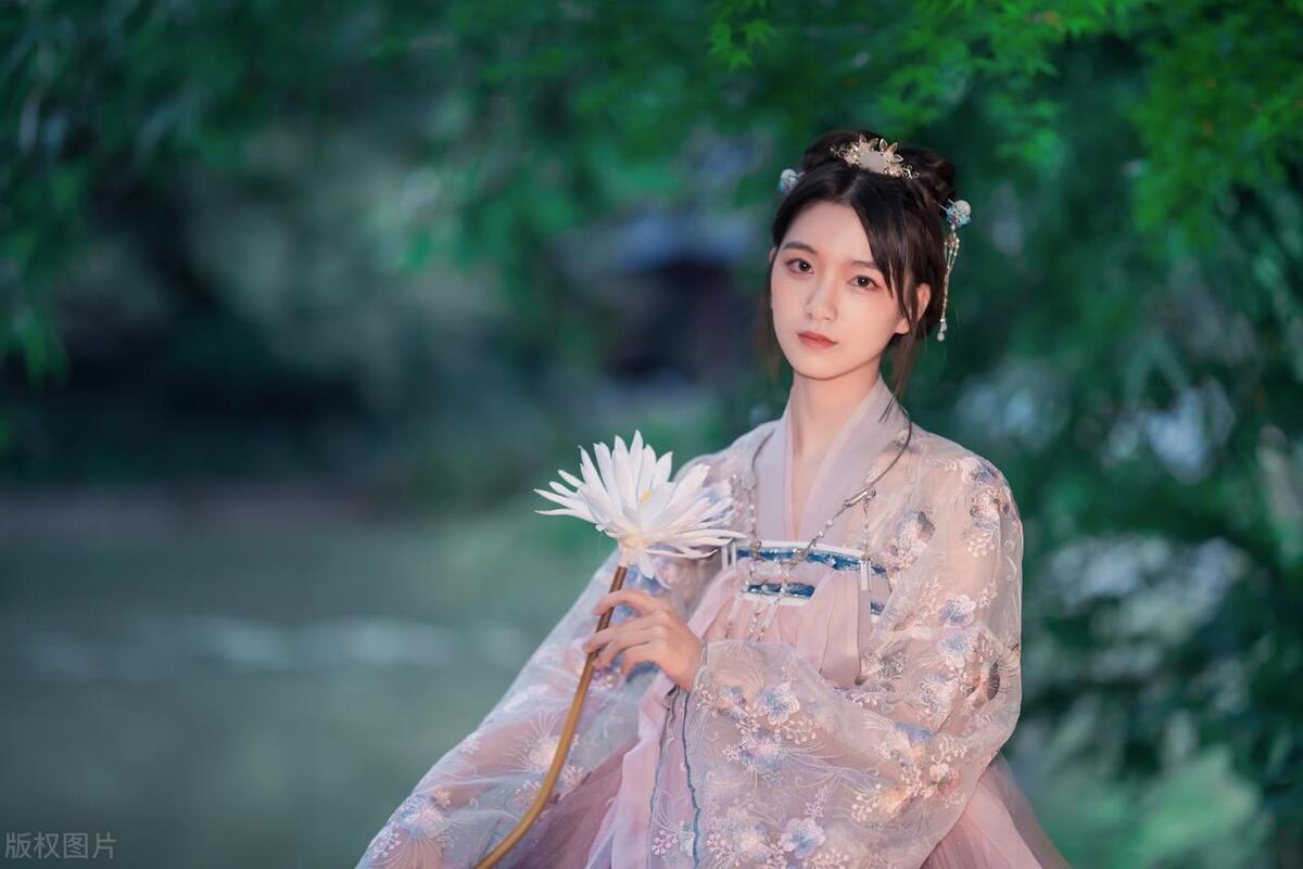 写网文月入十万日常,一个90后小伙写网文月入60万