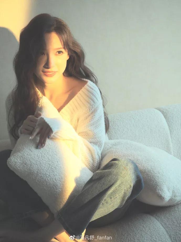 天下足球主持人马凡舒视频,马凡舒可爱